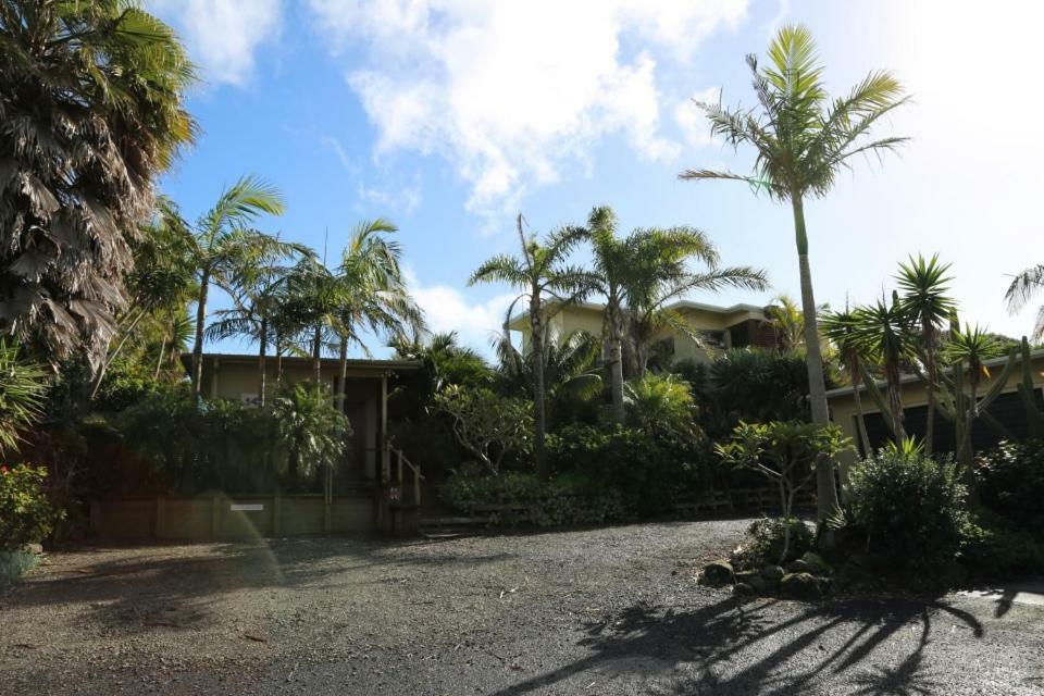 Gems Seaside Lodge Ahipara Exterior foto